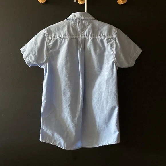 Button down collared shirt. - Picture 2 of 3